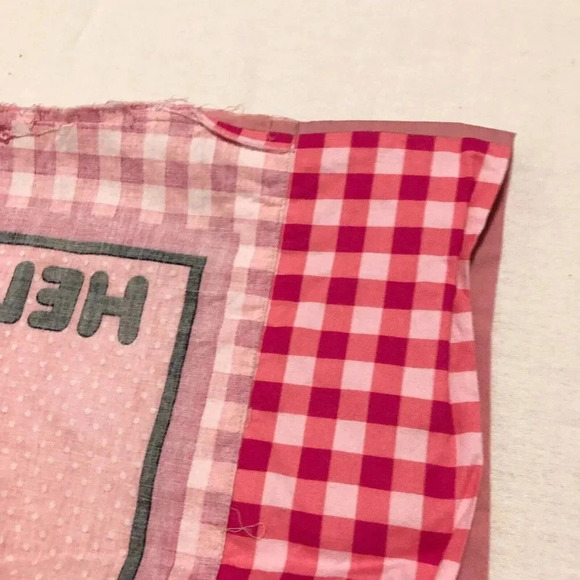 Hello Kitty Pink Checkered Pillowcase  29.5 x 18 Inch Pillow Case - Picture 15 of 16